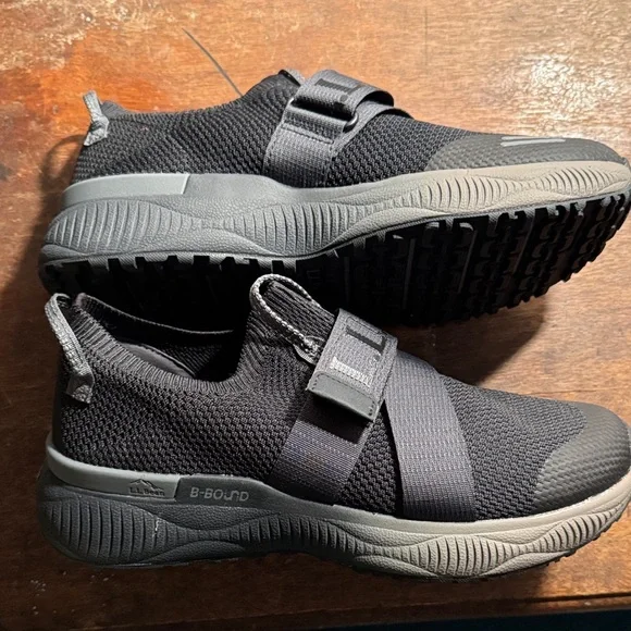 L.L. Bean Womens 8.5 walking shoe true comfort Black Sneakers BRAND NEW WOT - Picture 2 of 8